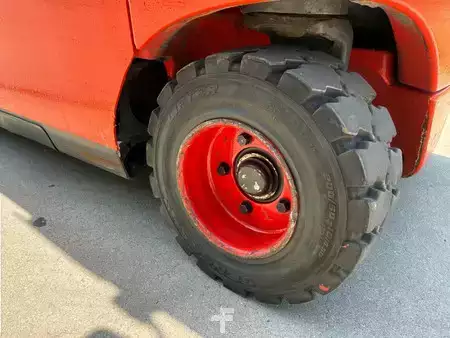 Elektro čtyřkolový VZV 2019  Linde E25-01 (20)