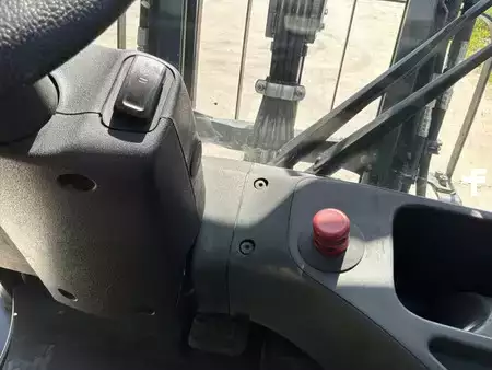 Elektro čtyřkolový VZV 2019  Linde E25-01 (25)