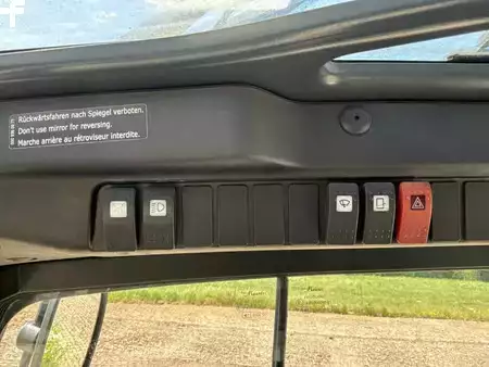 Elektro čtyřkolový VZV 2019  Linde E25-01 (30)