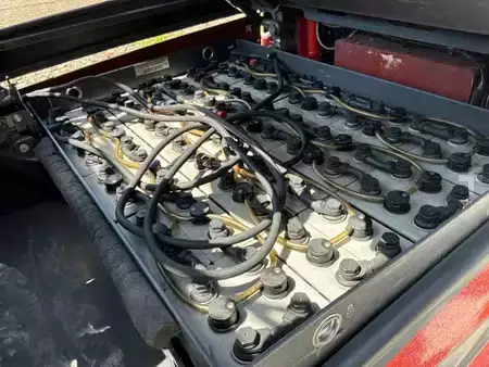 Elektro čtyřkolový VZV 2019  Linde E25-01 (38)
