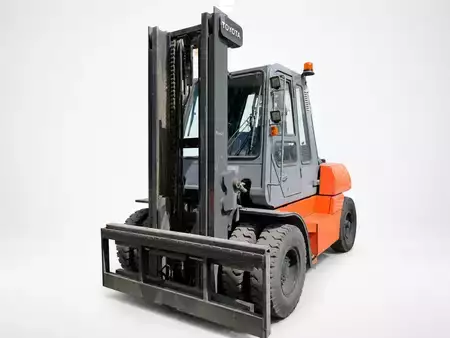 Dieselový VZV  Toyota 50-5FD70 (1)