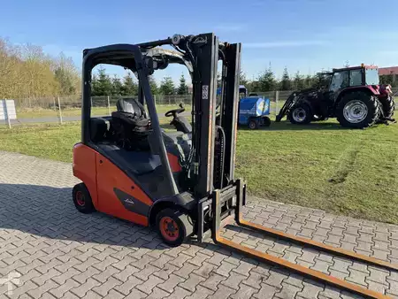 Treibgasstapler 2016  Linde H16T-01 EVO Triplex (4)