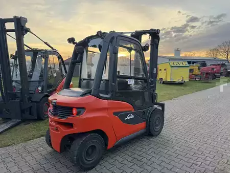 Wózki widłowe diesel 2020  Linde H30D-01/1202 (3)