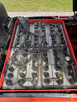 Elektro 4 Rad 2015  Linde E18PH-02 EVO (7)