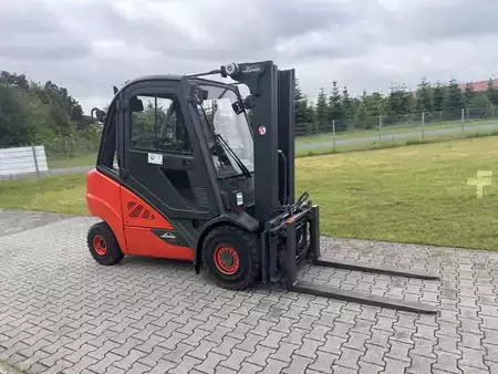 Wózki widłowe diesel 2013  Linde H30D-02 Triplex (5)