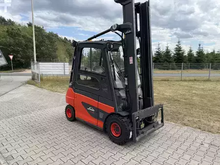Sähkö - 4 pyör 2017  Linde E30 Batterie neu (4)