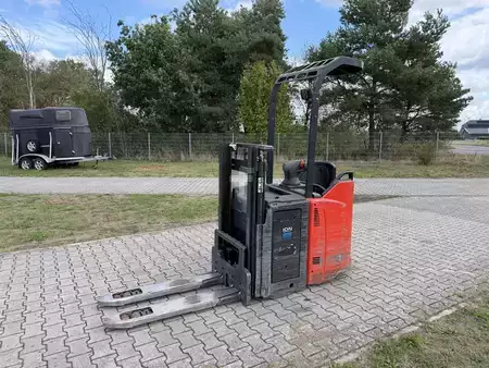 Stacker pedestre 2019  Linde D12 HP (1)