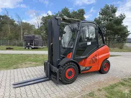 Empilhador diesel 2015  Linde H50D-02 Triplex (1)