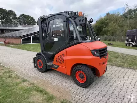 Empilhador diesel 2015  Linde H50D-02 Triplex (2)