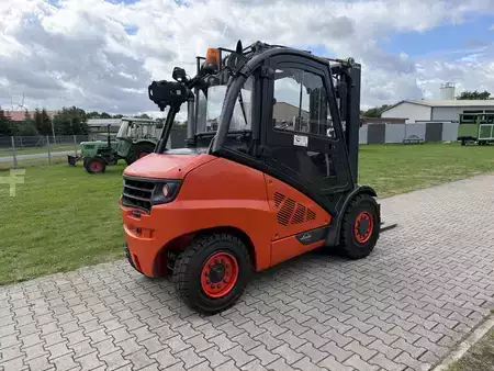 Empilhador diesel 2015  Linde H50D-02 Triplex (3)