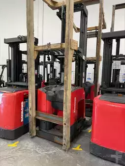 Reach Trucks 2015  Raymond 750-R45TT (1)