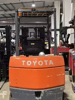 4-Wheel Electric 2020  Toyota 7FBCU55 (2)