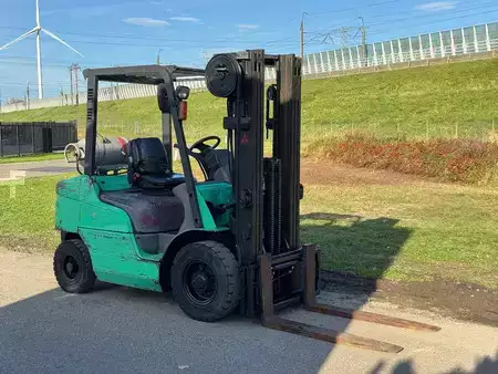 Carretilla elevadora diésel 2006  Mitsubishi Triplo Freelift FG25N (5)