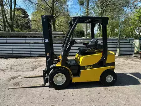 Diesel heftrucks 2019  Yale GDP 20 VX (1)
