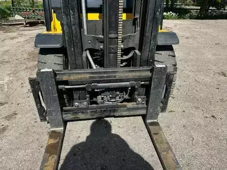 Diesel heftrucks 2019  Yale GDP 20 VX (12)