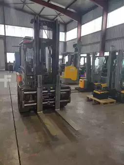 Diesel gaffeltruck 2018  Toyota Toero 40-8FD40N (2)