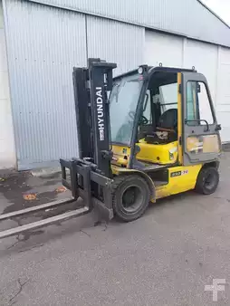 Carrelli elevatori diesel 2014  Hyundai 33D (4)