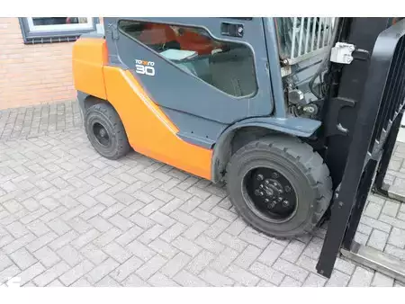 Diesel Forklifts 2020  Toyota 02-8FDF30 02-8FDF30 (10)