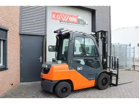 Diesel Forklifts 2020  Toyota 02-8FDF30 02-8FDF30 (6)