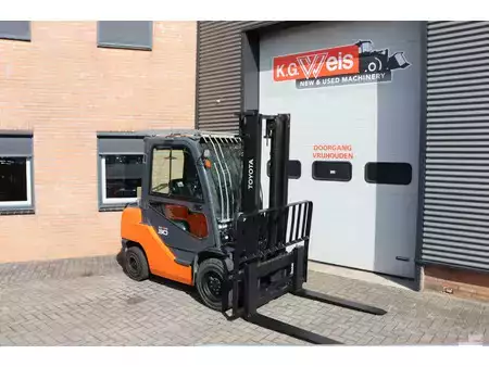 Diesel Forklifts 2020  Toyota 02-8FDF30 02-8FDF30 (3)