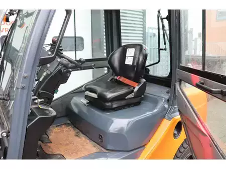 Diesel Forklifts 2020  Toyota 02-8FDF30 02-8FDF30 (6)