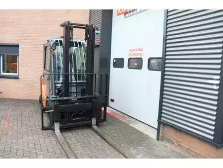Diesel Forklifts 2020  Toyota 02-8FDF30 02-8FDF30 (7)