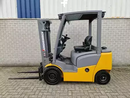 Diesel truck 2017  Jungheinrich DFG316 DFG316 (2)
