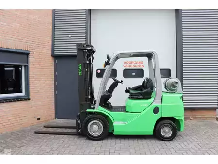 Chariots élévateurs diesel 2018  Cesab M325 M325 (1)