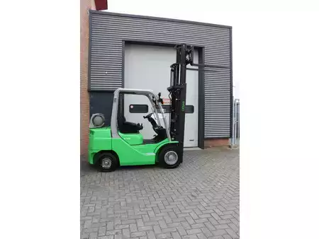 Chariots élévateurs diesel 2018  Cesab M325 M325 (16)