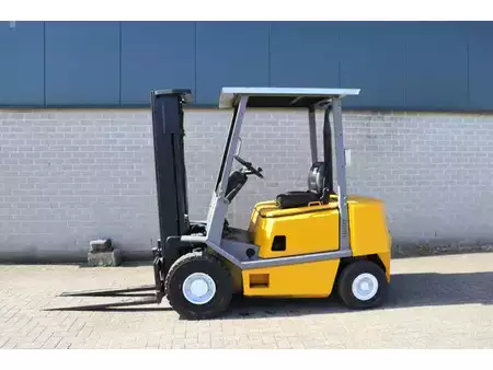 Diesel gaffeltruck 1993  Jungheinrich DFG25 DFG25 (1)