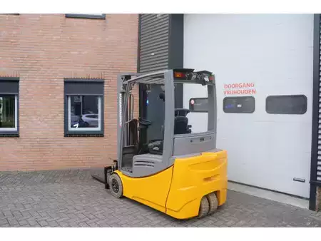 Diesel Forklifts 2016  Jungheinrich EFG216 EFG216 (10)
