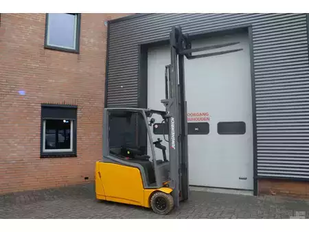 Diesel Forklifts 2016  Jungheinrich EFG216 EFG216 (6)