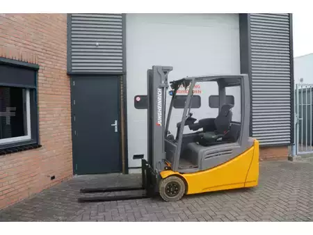 Diesel Forklifts 2016  Jungheinrich EFG216 EFG216 (8)
