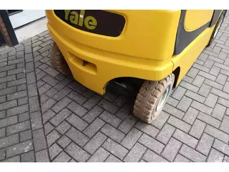 Wózki widłowe diesel 2011  Yale ERP25VL ERP25VL (10)