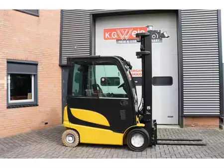 Wózki widłowe diesel 2011  Yale ERP25VL ERP25VL (8)