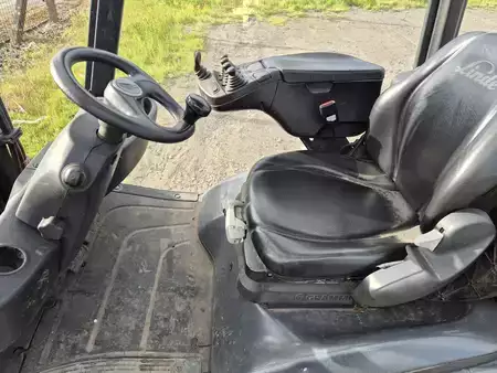 Chariots élévateurs GPL 2019  Linde H20T-01 (10)