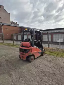 Chariots élévateurs GPL 2019  Linde H20T-01 (3)