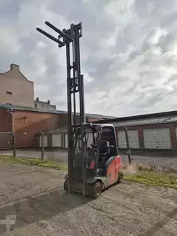 Chariots élévateurs GPL 2019  Linde H20T-01 (5)
