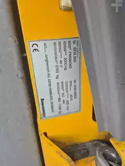 4-wiel elektrische heftrucks 2019  Jungheinrich EFG 320 (9)