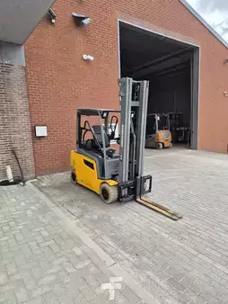 4-wiel elektrische heftrucks 2017  Jungheinrich EFG 320 (2)