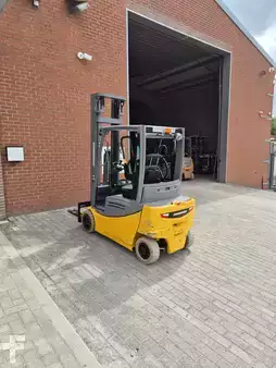 4-wiel elektrische heftrucks 2017  Jungheinrich EFG 320 (4)