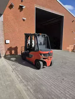 Chariots élévateurs diesel 2021  Linde H20D/600 (2)