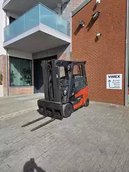 Elektrisk- 4 hjul 2017  Linde E25H/600 | Sideshift & positioner (3)