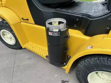 Propane Forklifts - Yale GLP155VX (8)