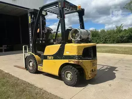 Propane Forklifts 2016  Yale GLP050VX (5)