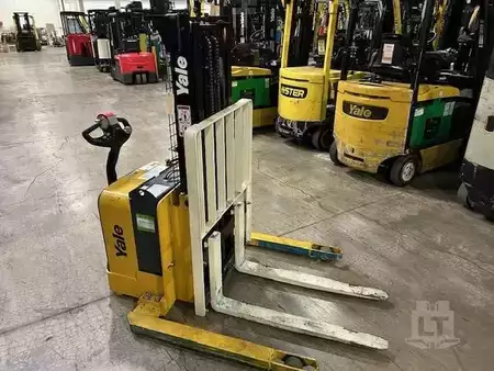 Pallet Stackers 2019  Yale MSW025LF (3)