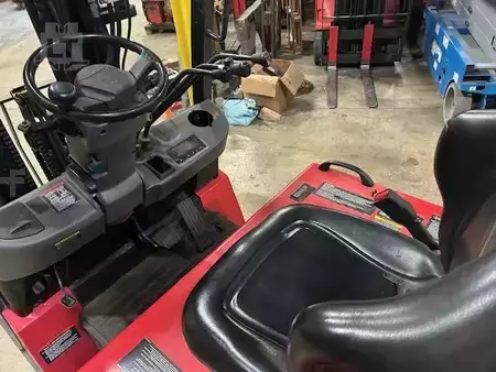 4-Wheel Electric 2017  Raymond 4750C40 (9)