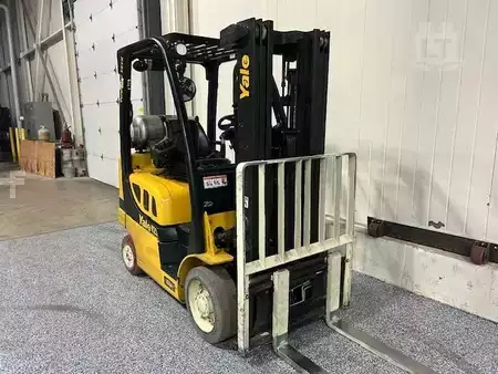 Propane Forklifts 2019  Yale GLC050VX (7)