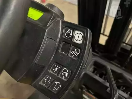 Propane Forklifts 2020  Yale GLC060VX (16)