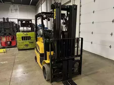 Propane Forklifts 2020  Yale GLC060VX (6)